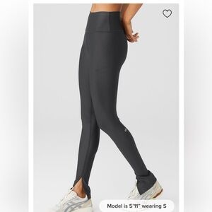 Ali- Airlift High-Waist Elongated Legging